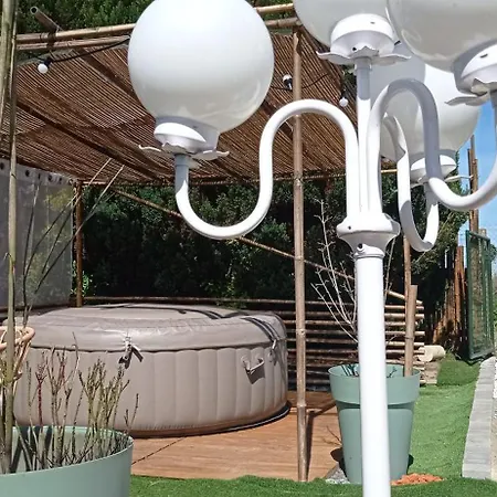 He Ma Bulle Hotel Pleugueneuc Buitenkant foto